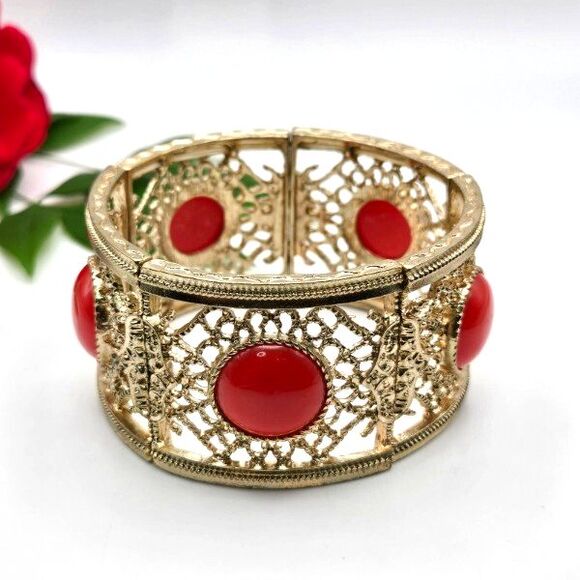 Vintage Goldtone Filigree Panel Stretch Bracelet with Orange Lucite Cabochons‎ - Picture 1 of 4